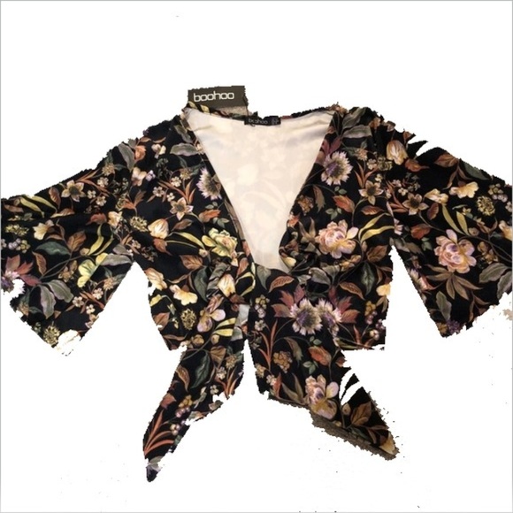 Boohoo Tops - Cropped Printed Floral Velvet Tie Front Top
